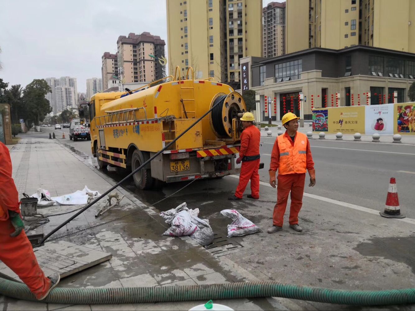 南岸排污管道清淤-管道清洗